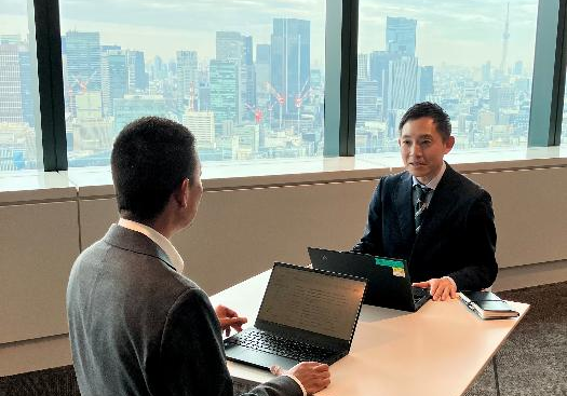 株式会社ANA Cargo 戸田様と DNP佐藤とのインタビュー時の写真